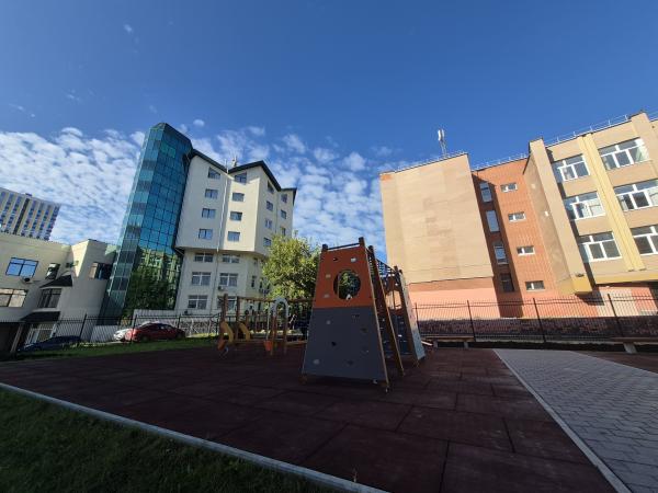 Алексей Орлов проинспектировал одну из старейших школ города после капитального ремонта - Фото 5