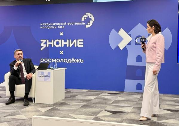 Андрей Ветлужских принял участие в работе Международного молодёжного форума - Фото 2