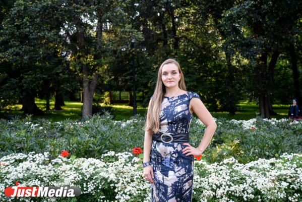 Ведущая Марина Багаутдинова: «Погода радует, поэтому бросайте дела и идите гулять». В Екатеринбурге +18 - Фото 5