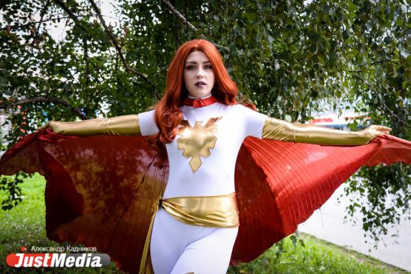 Супергерой Феникс: «В Екатеринбург скоро придут дожди, можете звать меня на помощь». В уральской столице +19 - Фото 3