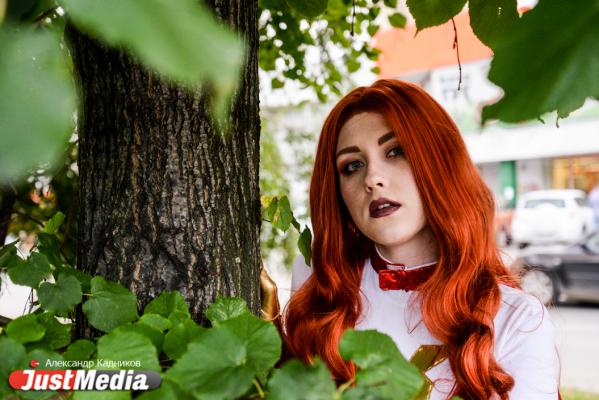 Супергерой Феникс: «В Екатеринбург скоро придут дожди, можете звать меня на помощь». В уральской столице +19 - Фото 4