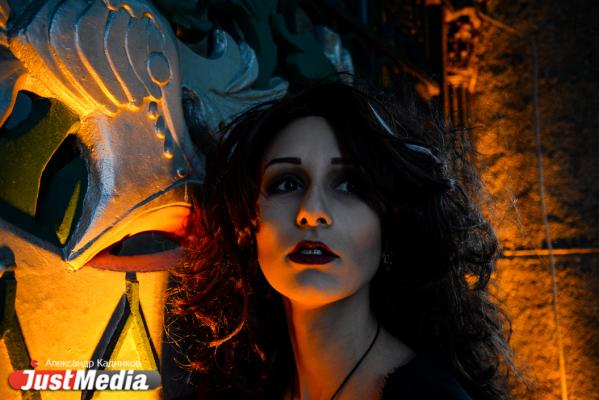Беллатриса Лестрейндж: «Люблю дождь и мрак во славу темному лорду». В Екатеринбурге +14 - Фото 5