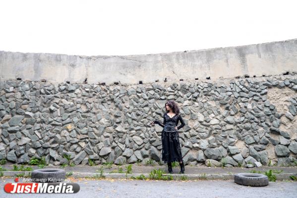 Беллатриса Лестрейндж: «Люблю дождь и мрак во славу темному лорду». В Екатеринбурге +14 - Фото 7