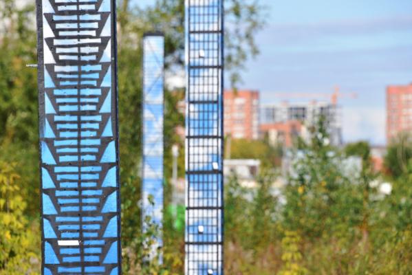 Уличный художник Слава ПТРК продолжил застройку «Атомстройкомплекс» - Фото 2