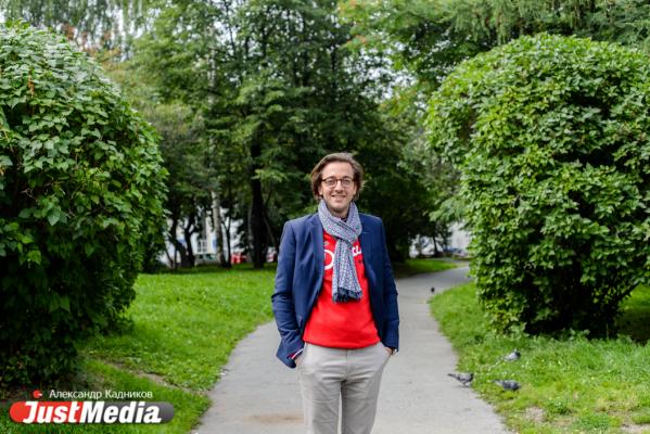 Жан Ромен Весперини, режиссер-постановщик оперы «Турандот»: «Здесь погода прекрасная: есть солнце, но не так жарко». В четверг в Екатеринбурге +16. ФОТО, ВИДЕО - Фото 3