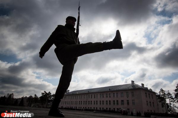 Репетиция парада Победы в 32-м военном городке