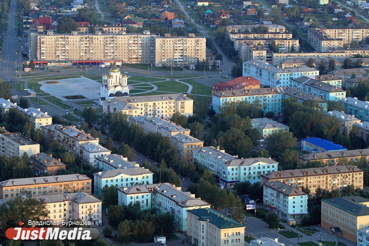 Площадь серов